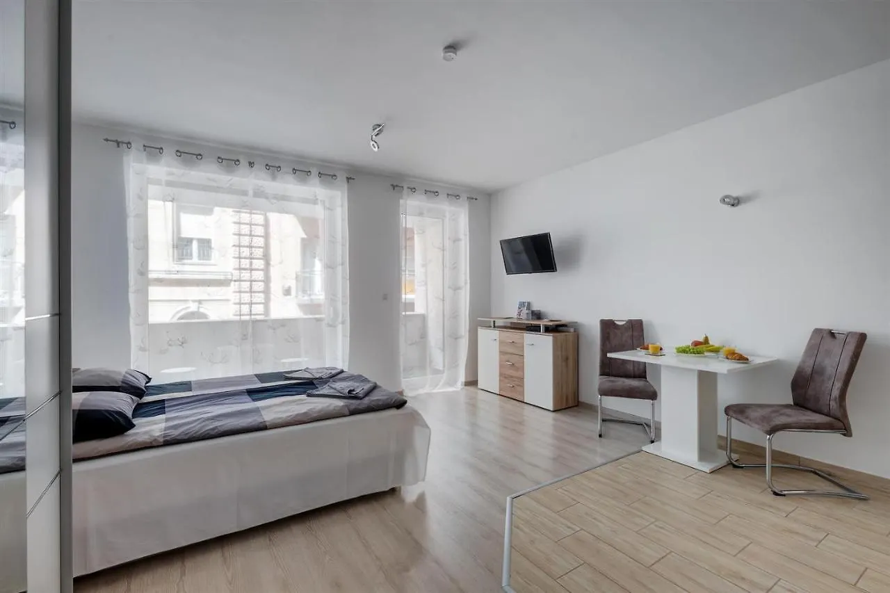 בודפשט Leonardo Ground Apartment
