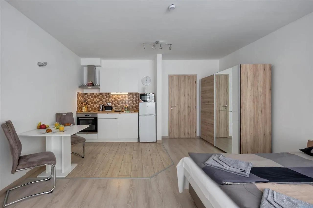 בודפשט Leonardo Ground Apartment הונגריה