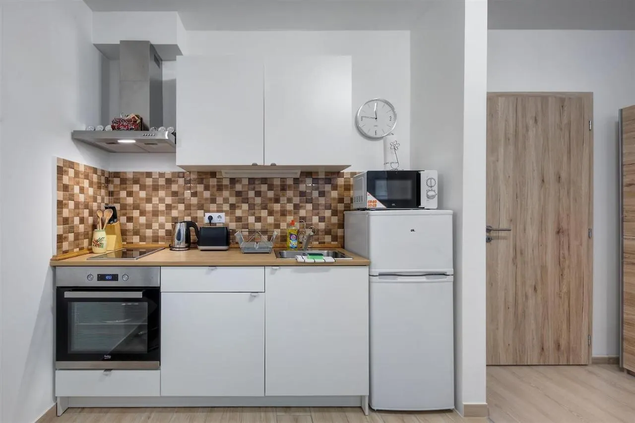 בודפשט Leonardo Ground Apartment 0*,  הונגריה
