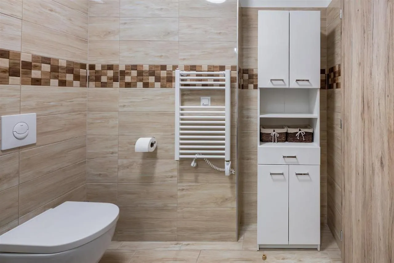 בודפשט Leonardo Ground Apartment 0*,