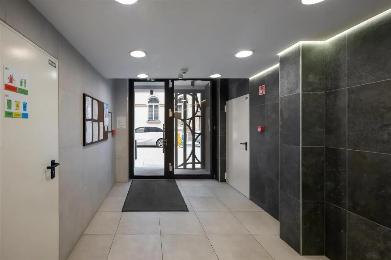 בודפשט Leonardo Ground Apartment